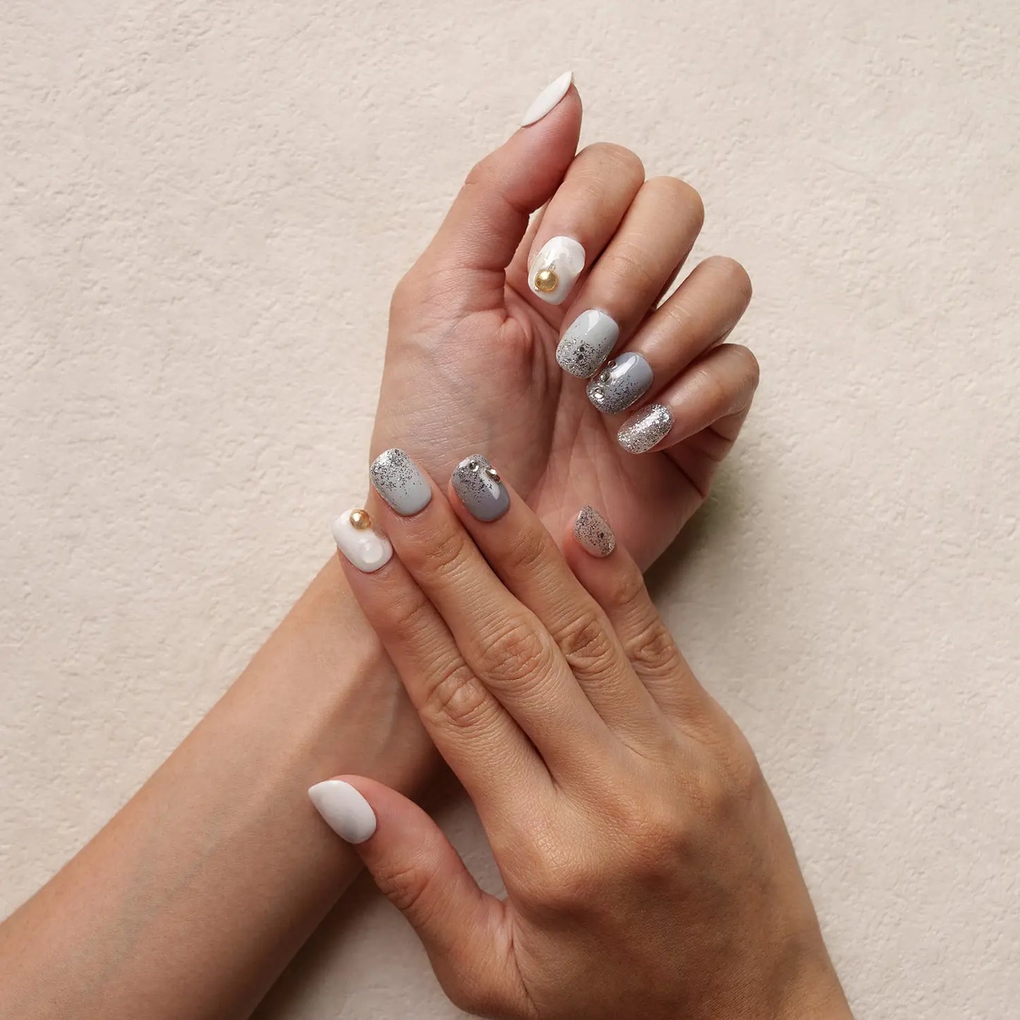 Ami Ami Press-On Nails Radiance