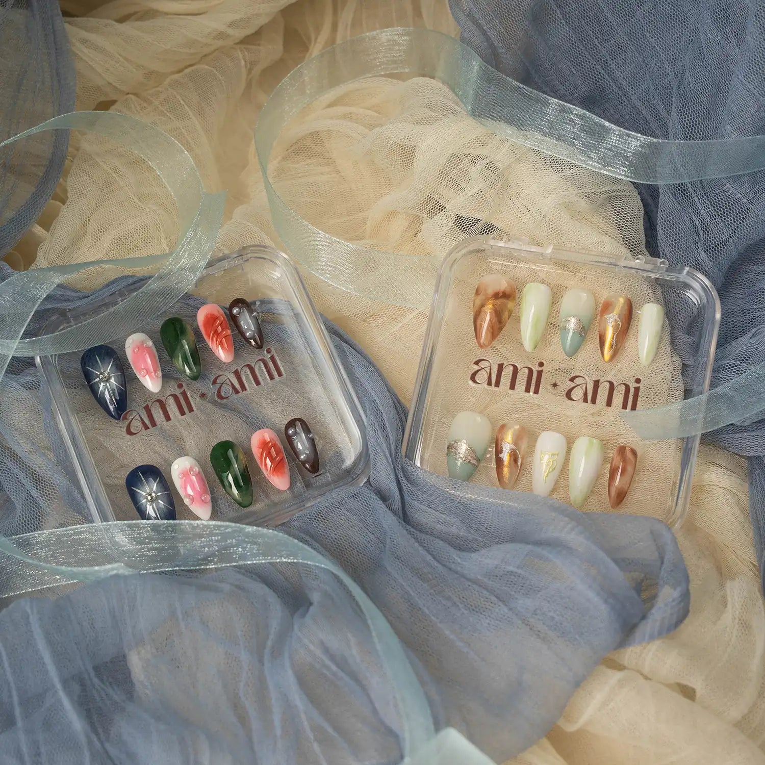 Ami Ami Press On Nails Light2Night