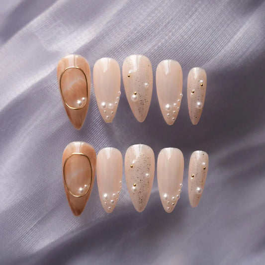 Ami Ami Press On Nails Luna