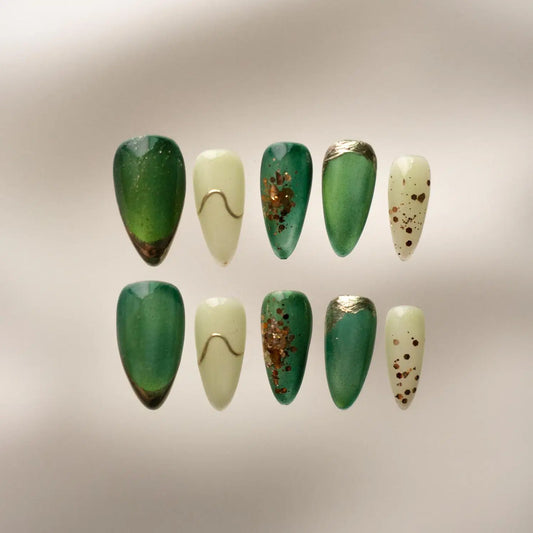 Ami Ami Press-On Nails Thriving